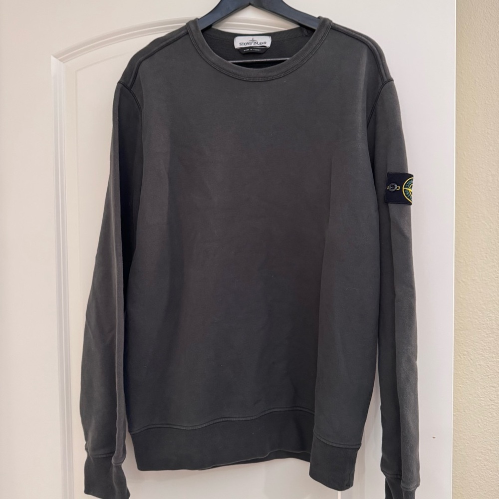 Stone Island Men's Dark Gray Crewneck Sweater